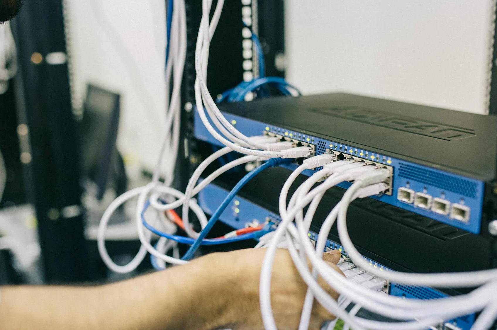 How to Determine If You Need a Dedicated Server